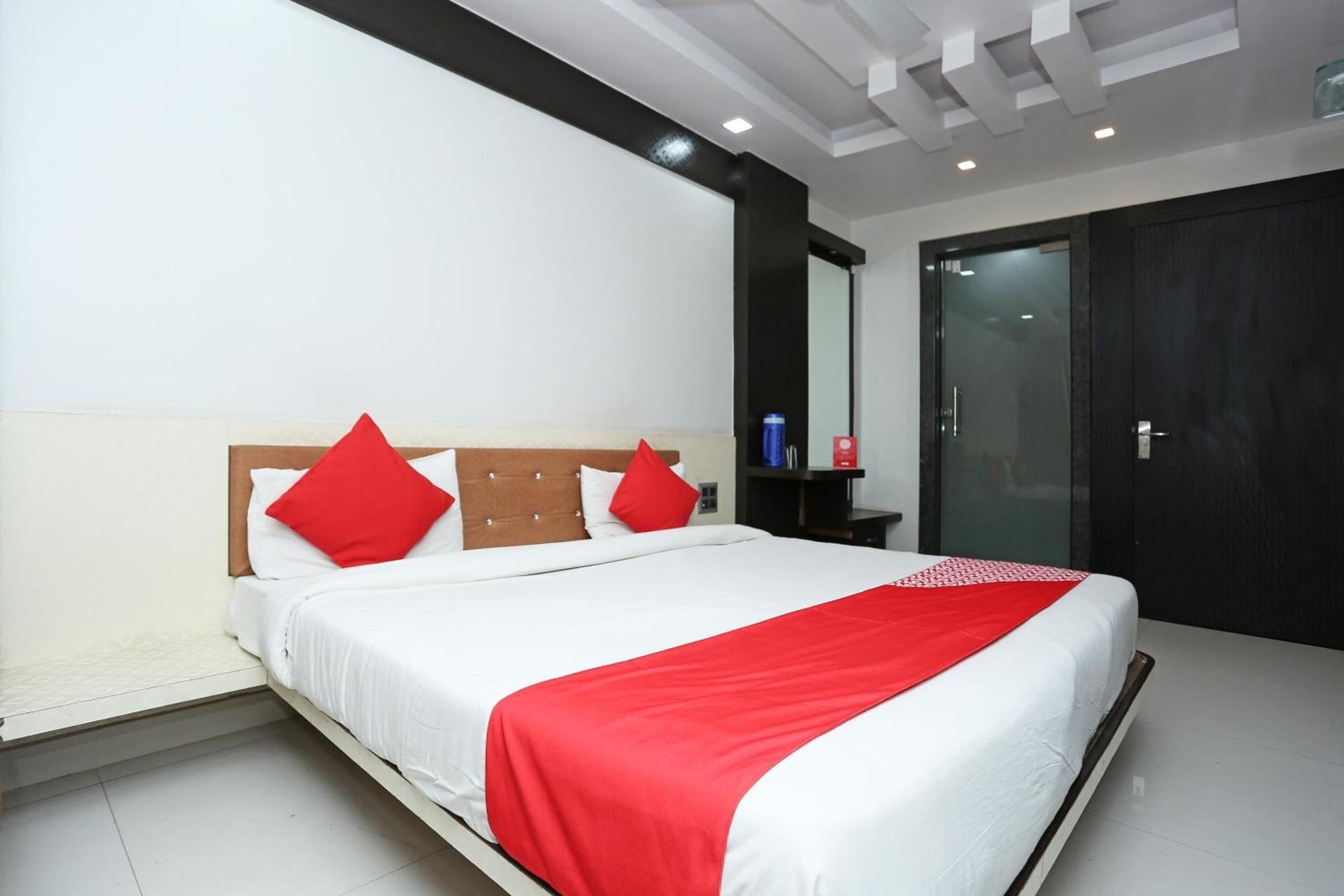 Collection O 3995 Hotel Shree Kishan Palace ボーパール エクステリア 写真