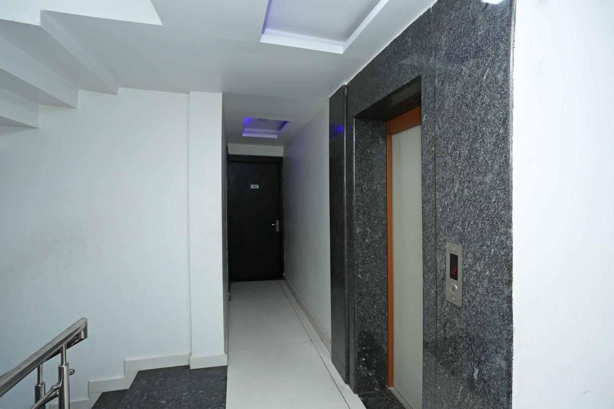Collection O 3995 Hotel Shree Kishan Palace ボーパール エクステリア 写真